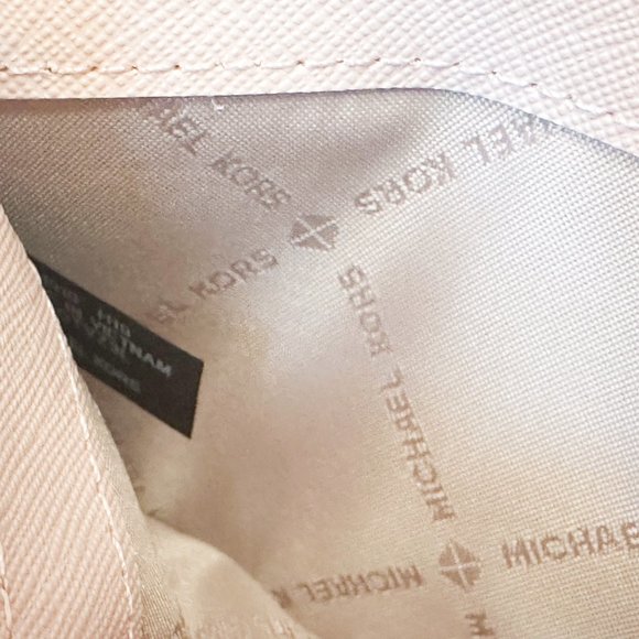 Michael Kors Jet Set Travel LG Three Quarter Zip Wallet Pebbled Leather Ballet - Picture 10 of 11